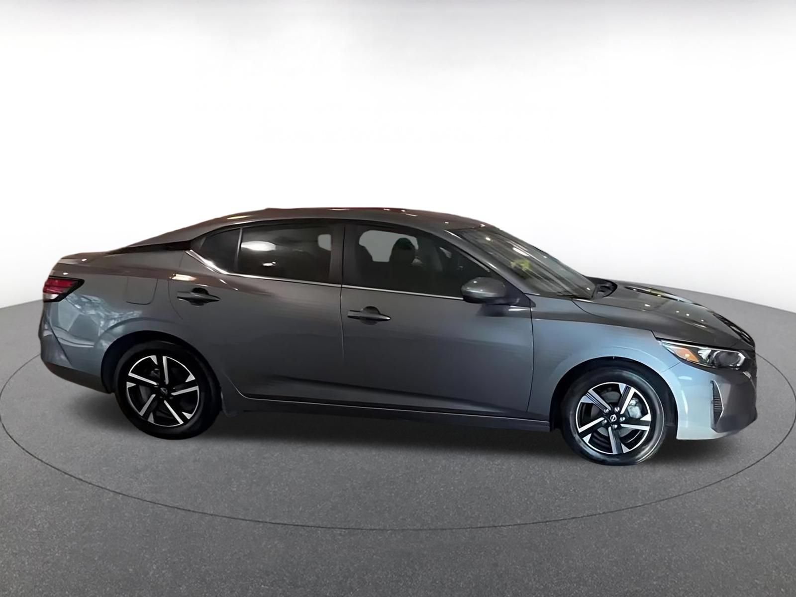 Used 2025 Nissan Sentra SV FWD image 12