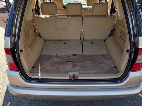 Used 2001 Mercedes-Benz ML 320 4MATIC image 38