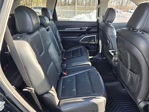 Used 2021 Kia Telluride LX image 18