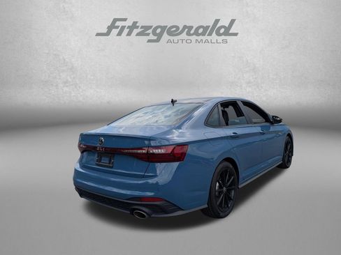 Used 2026 Volkswagen Jetta GLI Autobahn FWD image 7