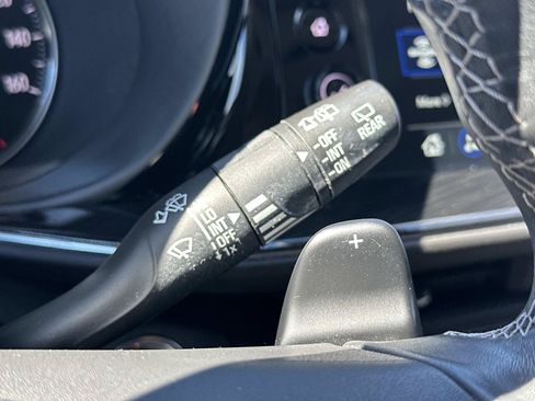 Certified 2023 Buick Envision Essence AWD/4WD image 23