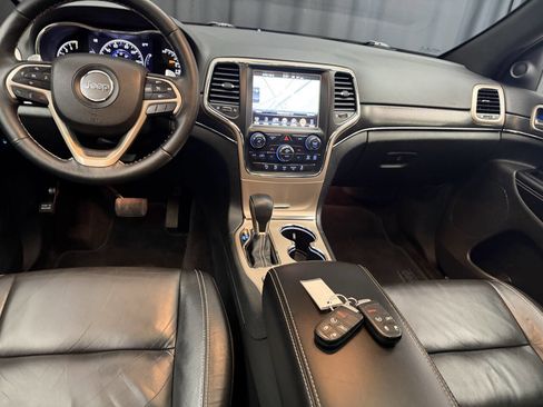 Used 2017 Jeep Grand Cherokee Limited image 20