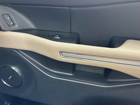 Used 2024 Ford Expedition Limited image 20