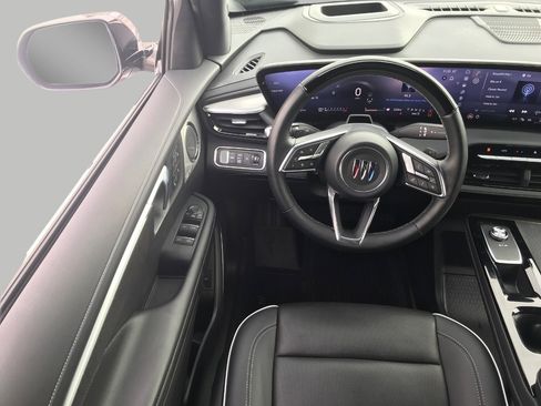 Certified 2025 Buick Enclave Avenir w/ Super Cruise Package image 5