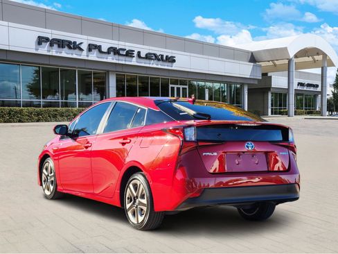 Used 2019 Toyota Prius image 4