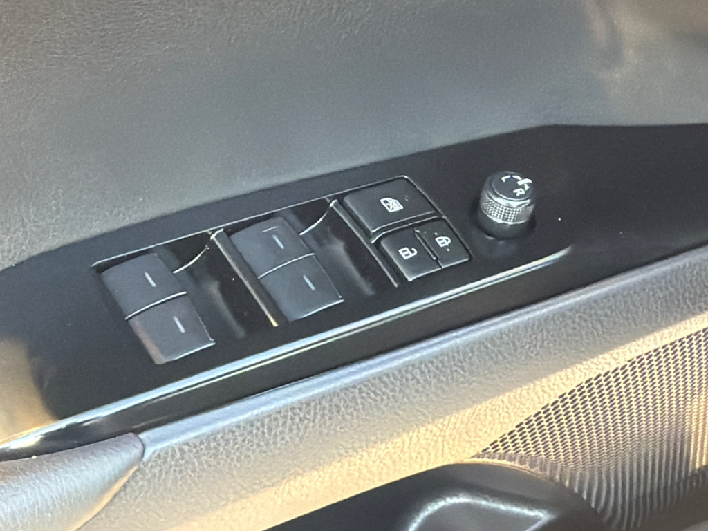 Used 2025 Toyota Camry LE FWD image 18