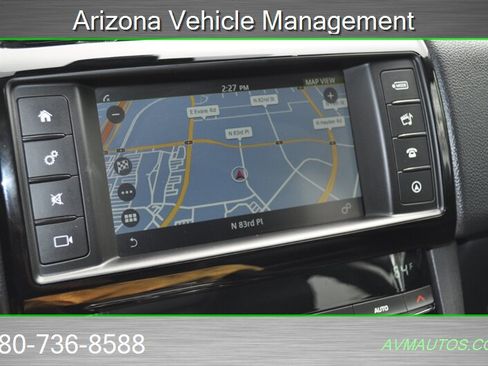 Used 2018 Jaguar F-PACE Premium AWD/4WD image 30