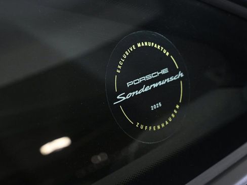 Certified 2025 Porsche 911 GT3 RS image 28