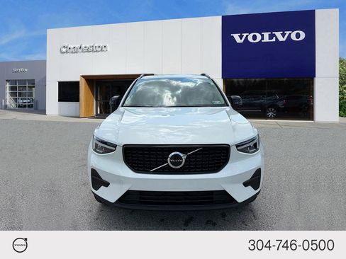 New 2026 Volvo XC40 B4 Core w/ Protection Package Premier FWD image 8