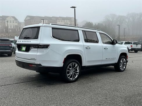 Used 2023 Jeep Grand Wagoneer L Series II w/ Premium Group II image 7