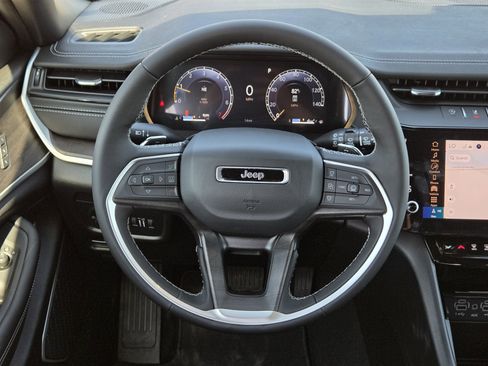 New 2026 Jeep Grand Cherokee Limited w/ Trailer Tow Package image 20