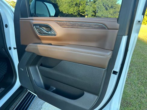 Used 2021 Chevrolet Tahoe High Country w/ Premium Package 2 image 34