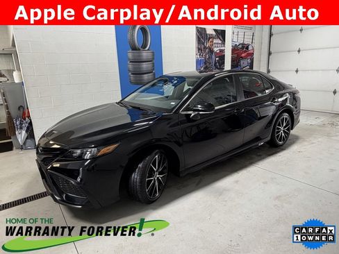 Used 2023 Toyota Camry SE image 5