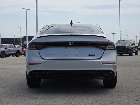Used 2025 Honda Accord Sport image 17