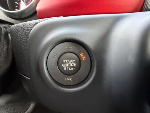 Used 2018 Jeep Wrangler Unlimited Rubicon AWD/4WD image 25