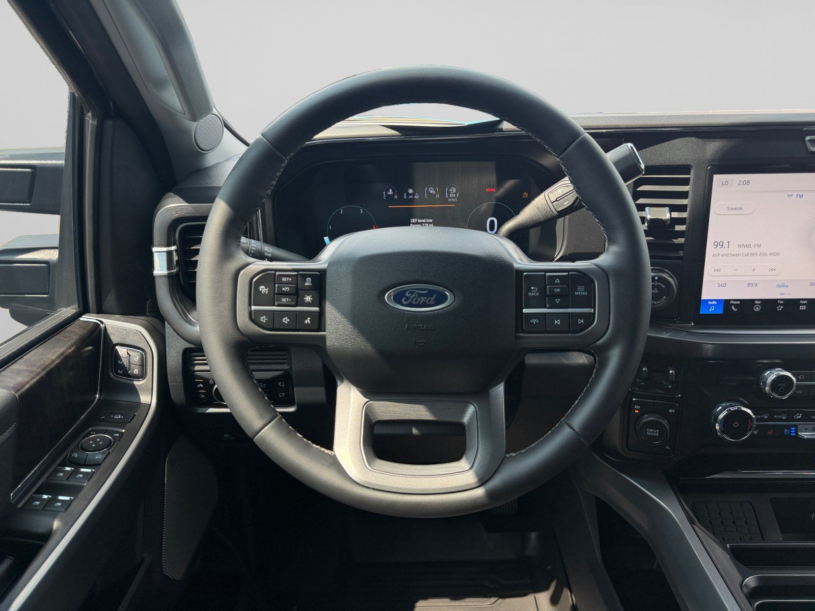 Used 2026 Ford F350 Lariat w/ Lariat Ultimate Package AWD/4WD image 11