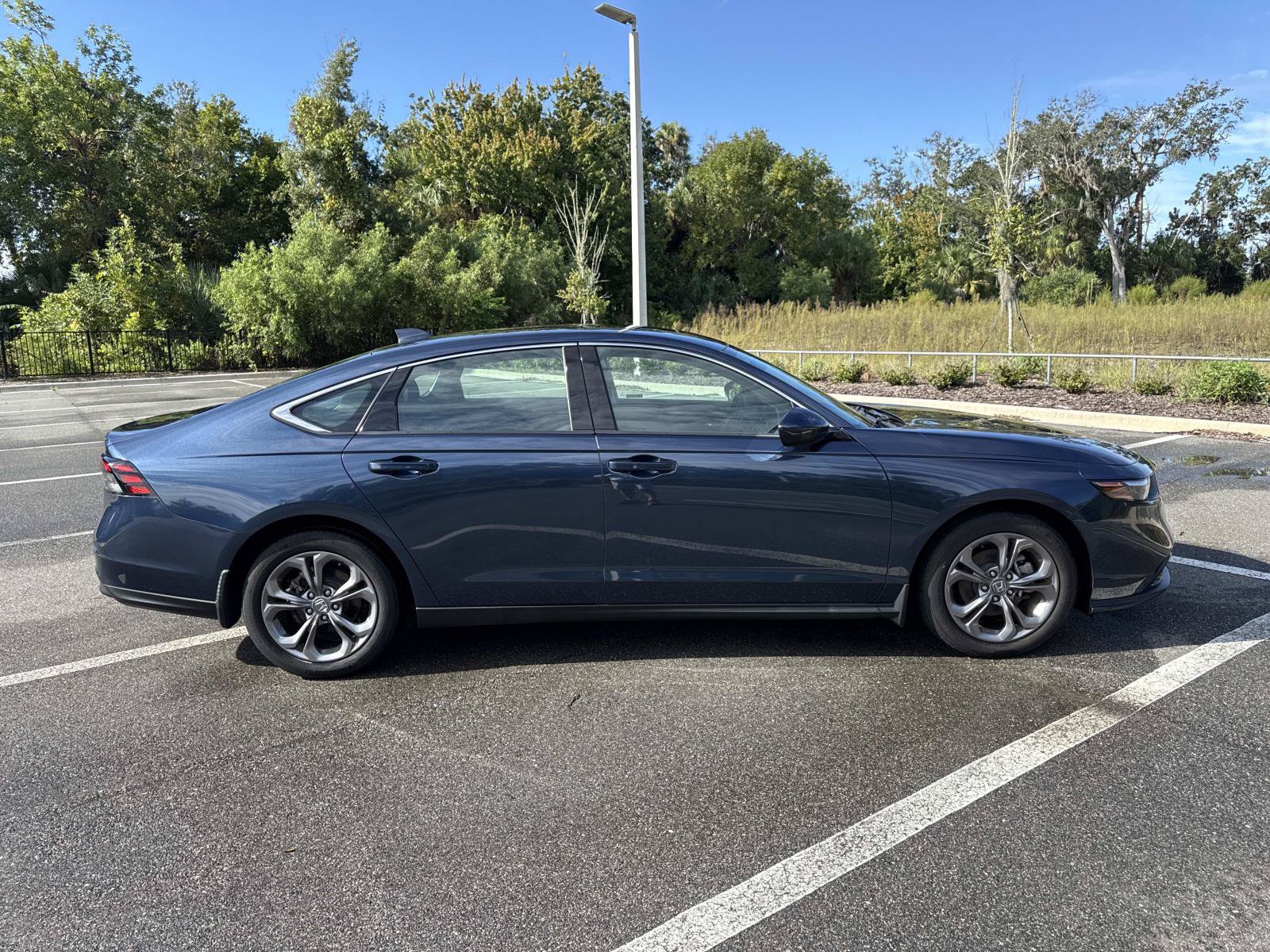 Used 2024 Honda Accord EX image 2