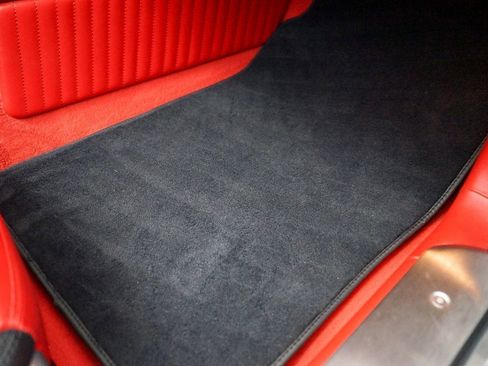 Used 2003 BMW Z8 image 34