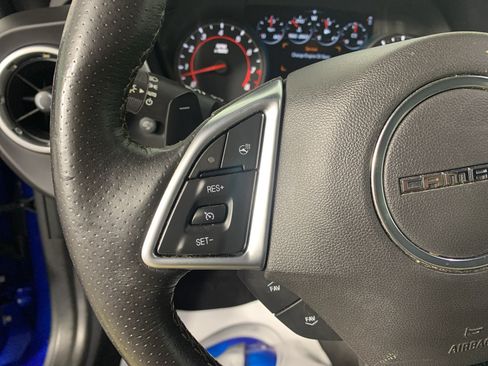 Used 2016 Chevrolet Camaro LT RWD image 18