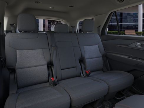New 2026 Ford Explorer Active RWD image 12