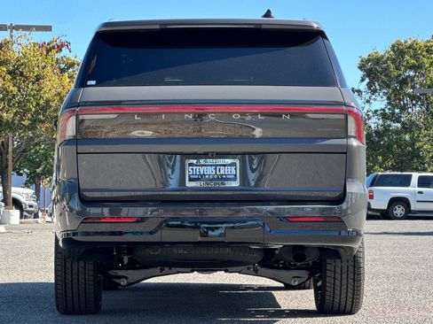 New 2025 Lincoln Navigator Black Label image 6