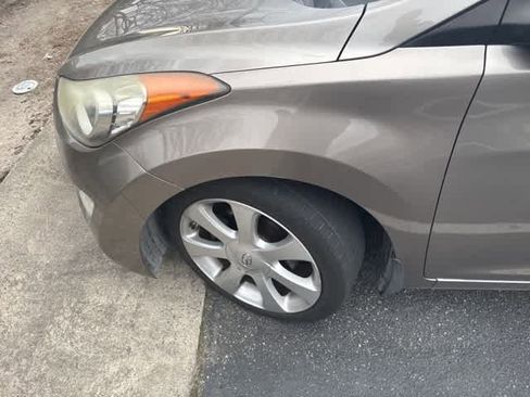 Used 2013 Hyundai Elantra Limited image 4