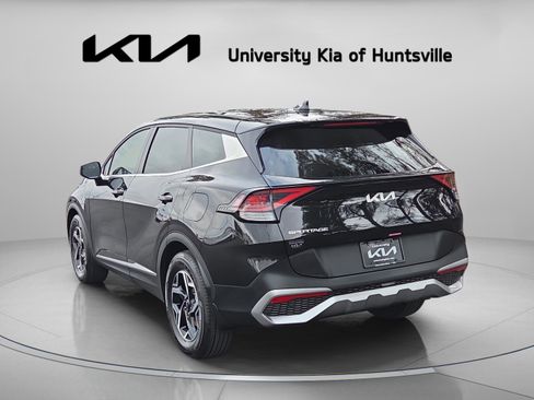 Used 2025 Kia Sportage LX image 5