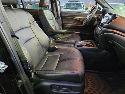 Used 2023 Honda Passport TrailSport image 34