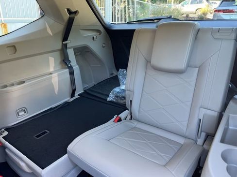 New 2026 Volkswagen Atlas SE image 15