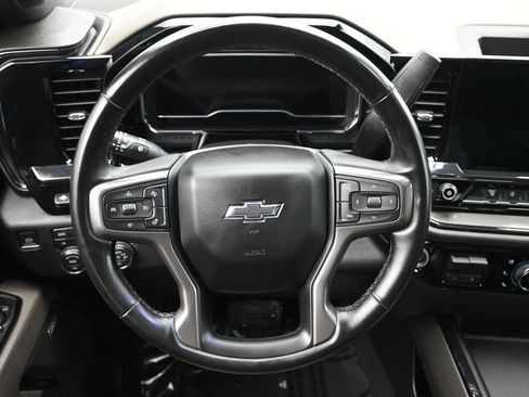 Used 2024 Chevrolet Silverado 2500 ZR2 w/ Technology Package image 22