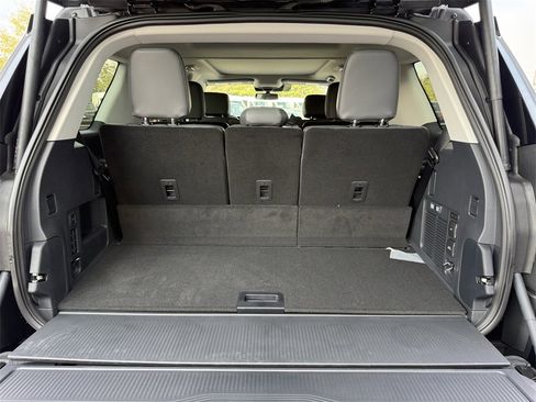 New 2025 Ford Expedition Active image 36