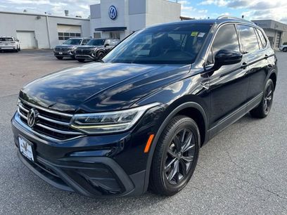 Certified 2022 Volkswagen Tiguan SE w/ Panoramic Sunroof Package