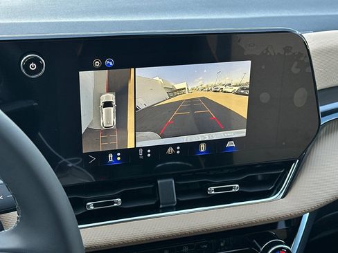 New 2026 Chevrolet Equinox ACTIV w/ Safety and Technology Package FWD image 20