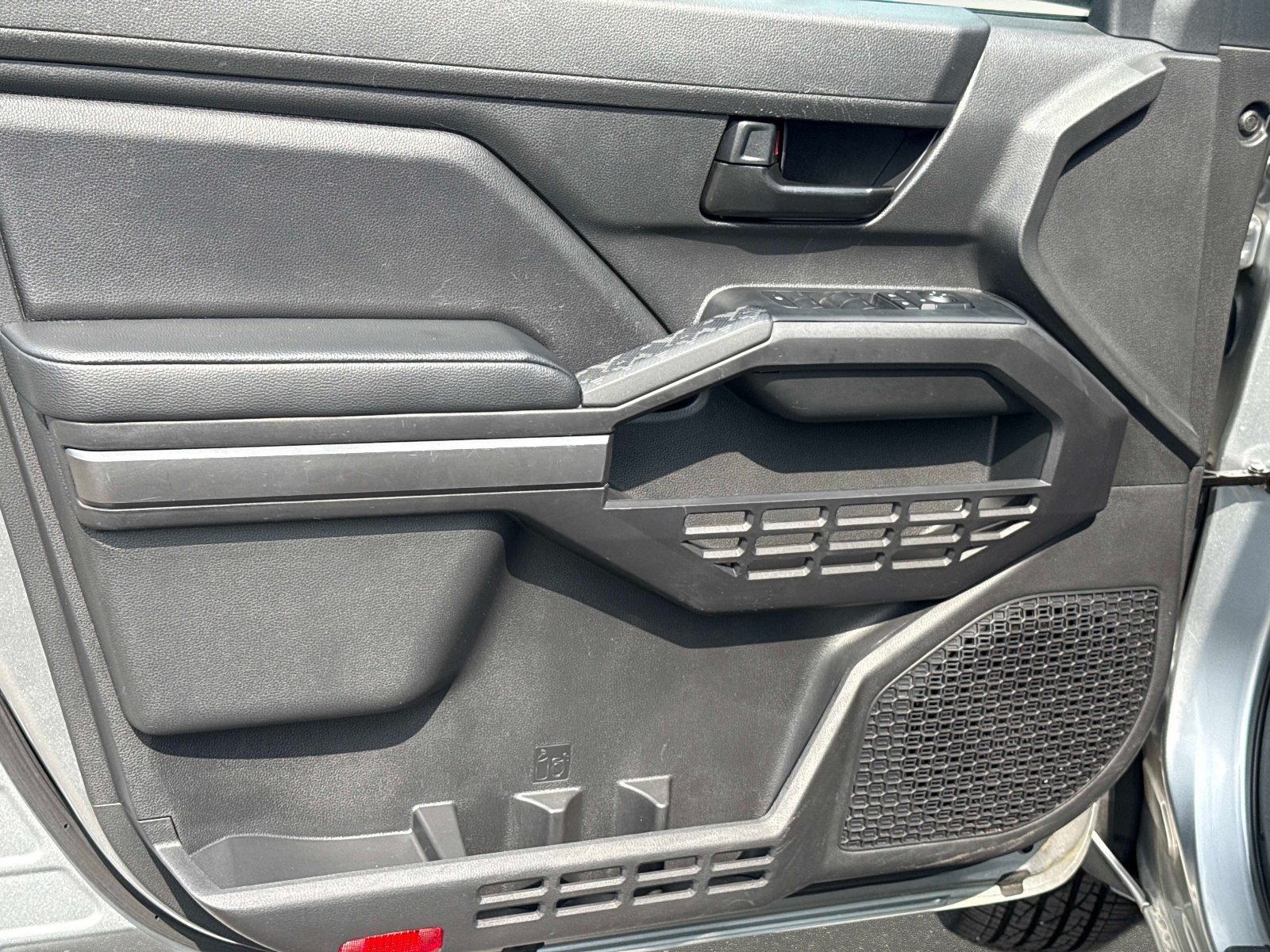 Used 2025 Toyota Tacoma SR5 RWD image 20