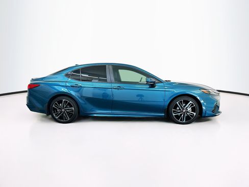 Used 2026 Toyota Camry XSE FWD image 10