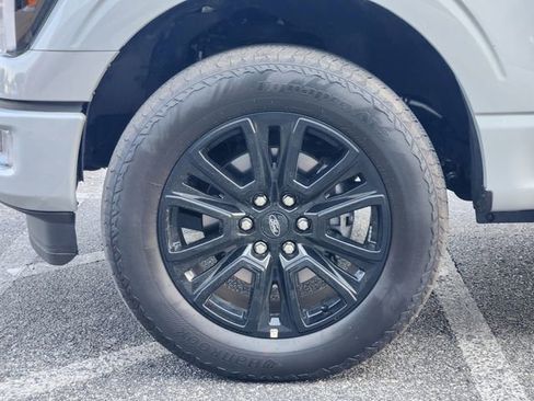 Used 2024 Ford F150 Platinum image 8