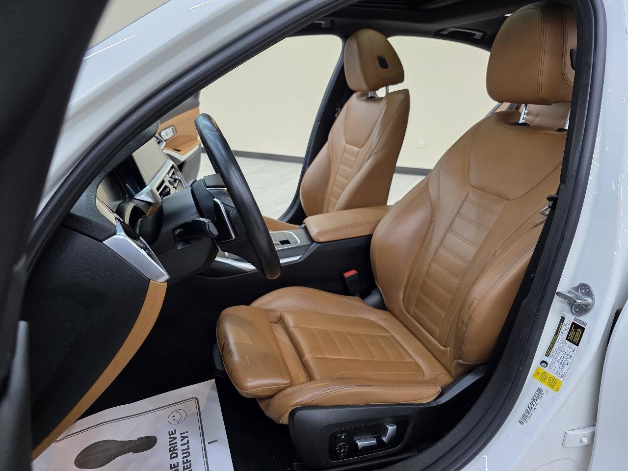 Used 2020 BMW 330i Sedan w/ Convenience Package RWD image 16