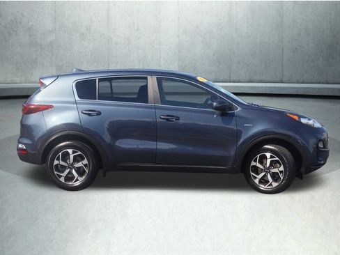 Used 2022 Kia Sportage LX AWD/4WD image 17