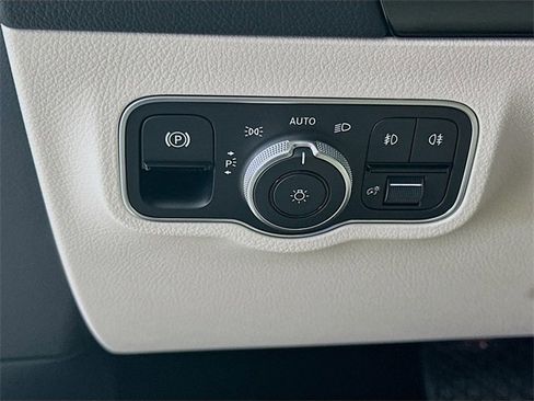 New 2026 Mercedes-Benz GLA 250 GLA 250 image 10