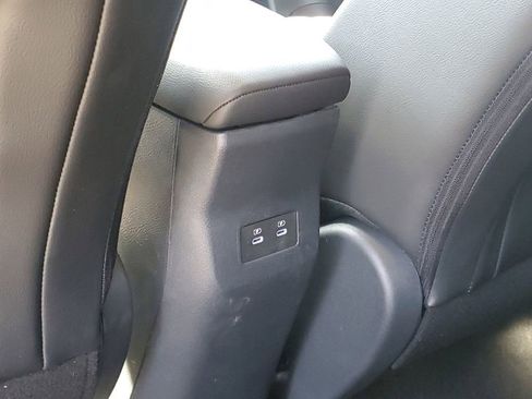 New 2025 Nissan Kicks SR image 26