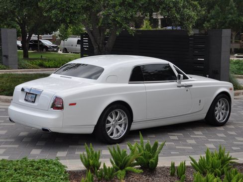 Used 2009 Rolls-Royce Phantom Coupe image 8