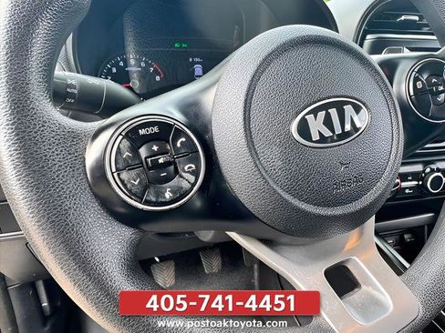 Used 2021 Kia Soul LX FWD image 10