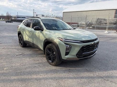 Used 2024 Chevrolet Trax ACTIV w/ Driver Confidence Package image 8