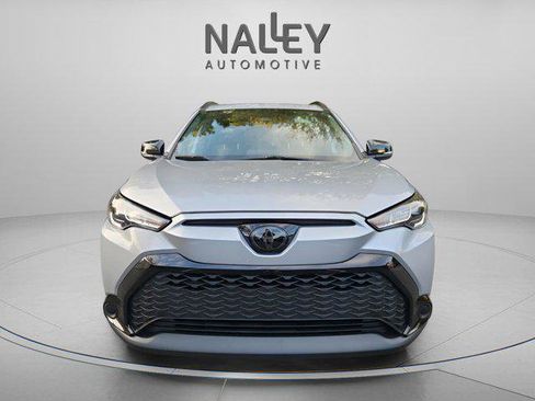 Certified 2025 Toyota Corolla Cross AWD Hybrid w/ Moonroof Package image 8