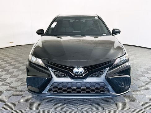 Used 2021 Toyota Camry SE FWD image 8