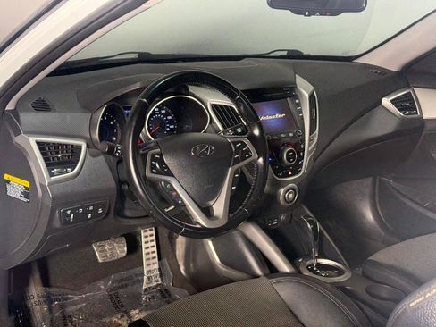 Used 2015 Hyundai Veloster w/ Option Group 03 FWD image 28
