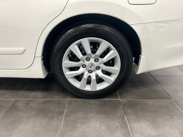 Used 2017 Nissan Altima 2.5 S w/ Power Driver Seat Package FWD image 32