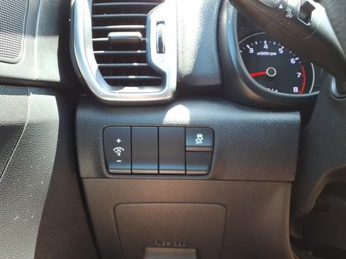 Used 2019 Kia Sportage LX AWD/4WD image 15