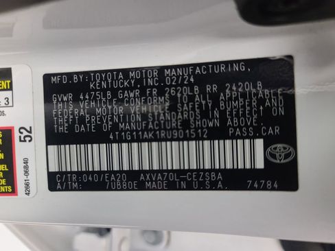 Used 2024 Toyota Camry SE image 38