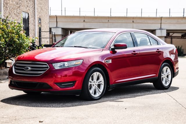 Used 2017 Ford Taurus SEL FWD image 6